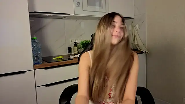 angel_lin's cam snapshot