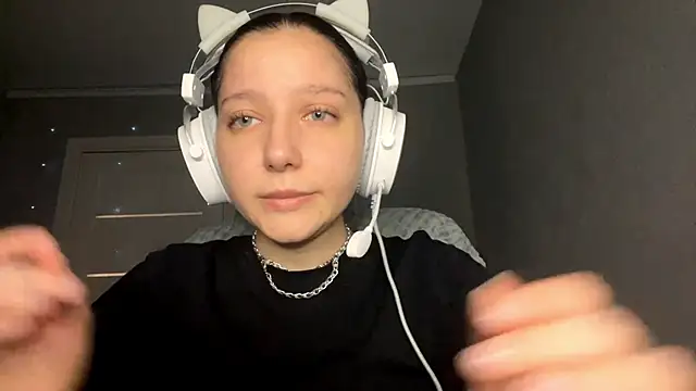 FaviolaHurl's cam snapshot