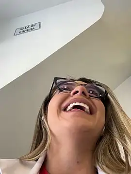 alicee16 live sex cam