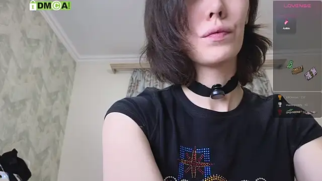 KawaiiNullify live sex cam