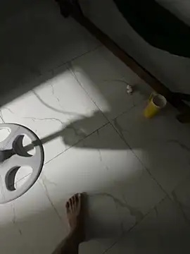 Dothanhthuan555's cam snapshot