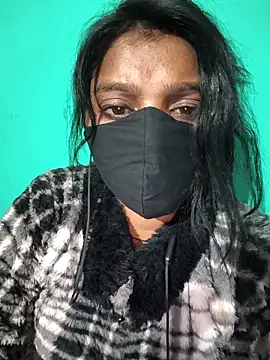 QWEEN7B's cam snapshot