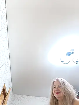 AvrilMillers's cam snapshot