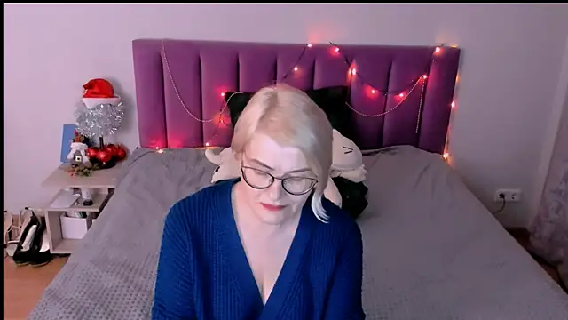 sabrinamacmarren's cam snapshot