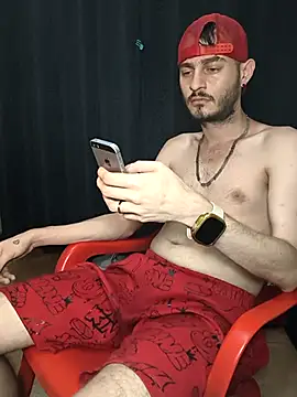 bigcockwhite777's cam snapshot