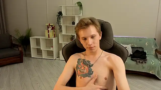 arlekincrop's cam snapshot