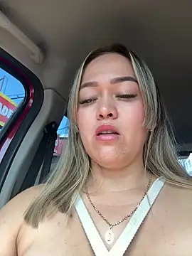 Danielavegax live sex cam