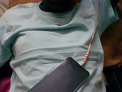 bas1cooks's cam snapshot