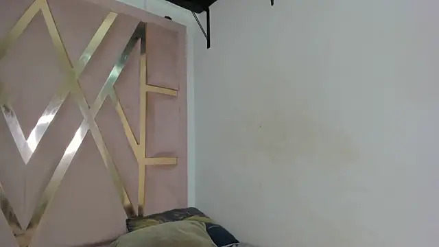 angelkyraasm's cam snapshot