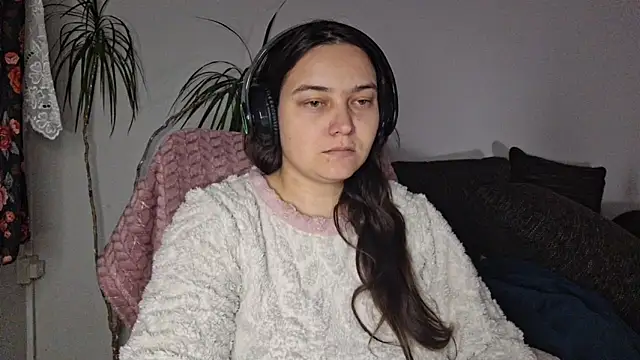 Cyndee_Winter's cam snapshot