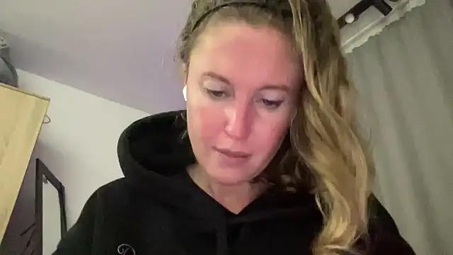 Ameli8's cam snapshot