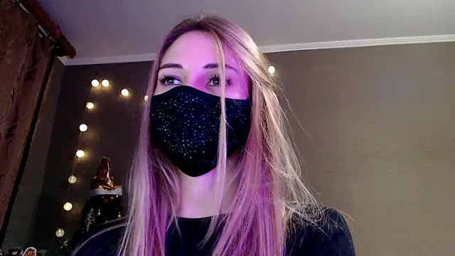 Iris_lave's cam snapshot