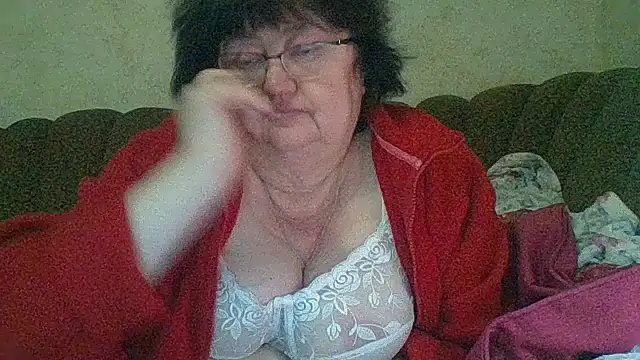 MilaSky5303's cam snapshot