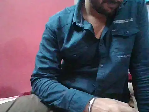 chutlhunter live sex cam