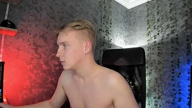 AlexxSweet live sex cam