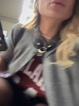 Ivy_Bae's cam snapshot