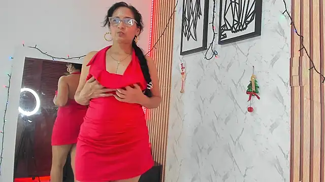 AnnaArela's cam snapshot