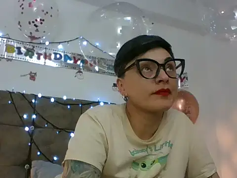 kat_paradise's cam snapshot