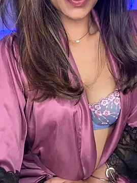 Miss_lilly_69's cam snapshot