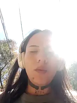 Naomii_BDSM live sex cam