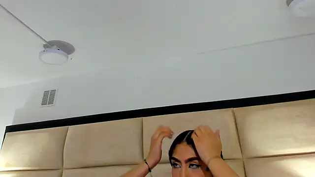 EllaEvanz's cam snapshot