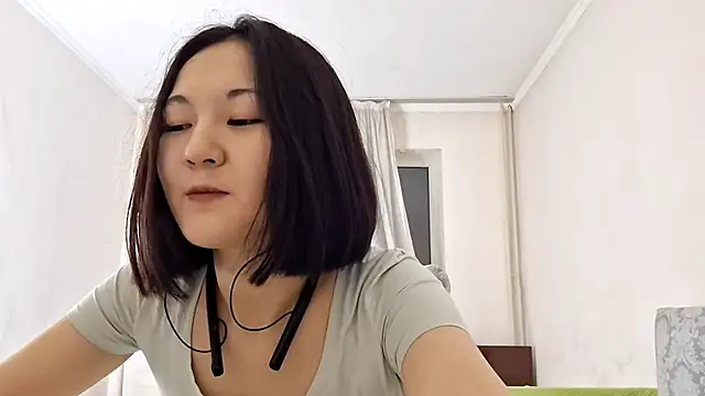 Lyndasilk's cam snapshot