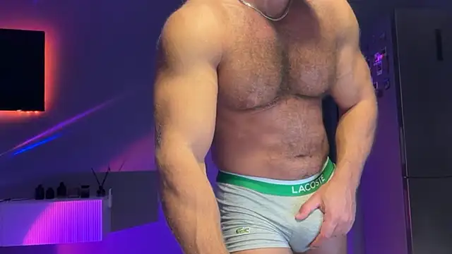 KarlosRichi live sex cam