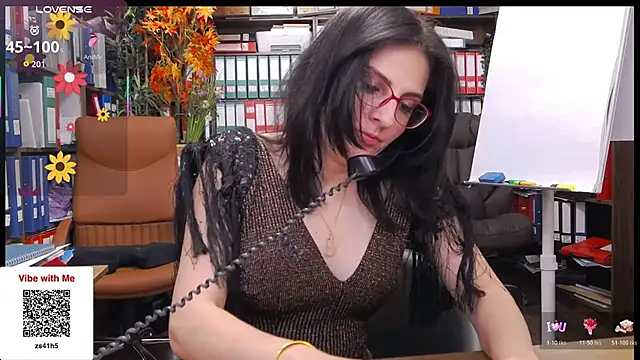 classyladyrellax live sex cam