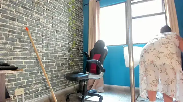 iam_samy_'s cam snapshot