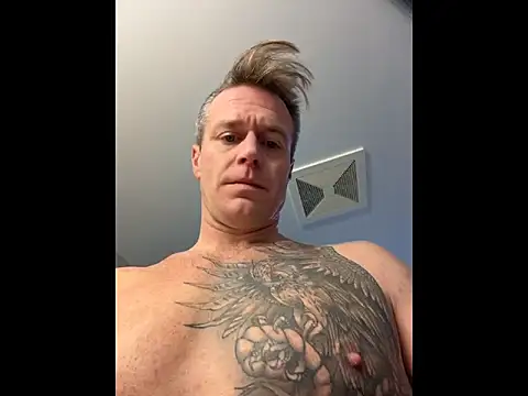 DILFiGuess1's cam snapshot