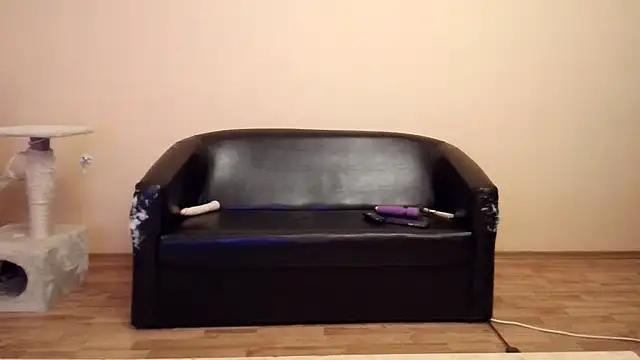 Cypela's cam snapshot