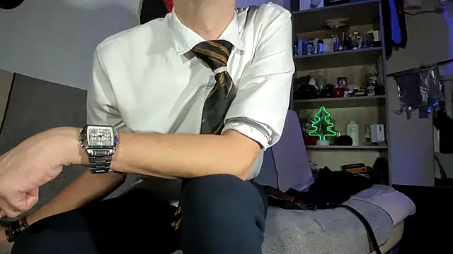 viraglaci18@xh's cam snapshot