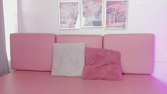 Pamela_SkinnySexy's cam snapshot