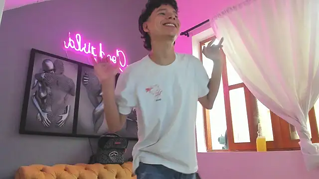 camillo_virgil live sex cam