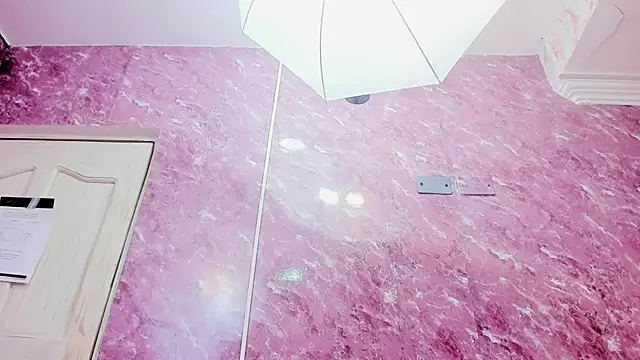 QUEEN_FIREE's cam snapshot