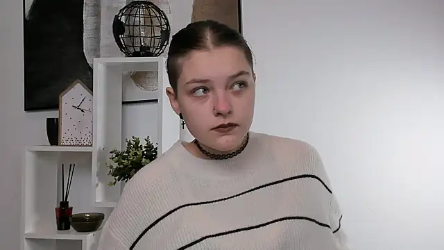 BevHanni's cam snapshot