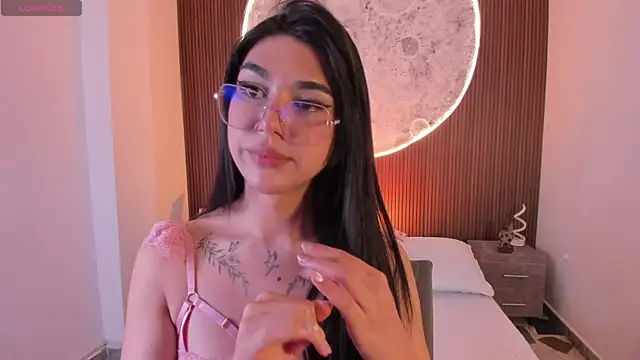 RoseCassie live sex cam