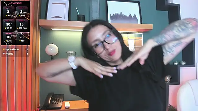 kira_moon__'s cam snapshot