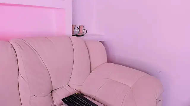 Radiant_Naomi's cam snapshot