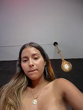 Valeria-escobar live sex cam