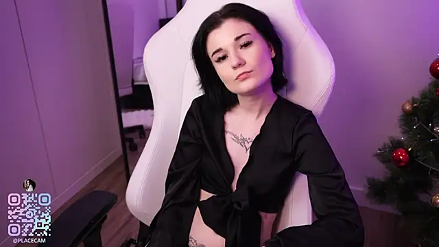 Lucy_Kitten's cam snapshot