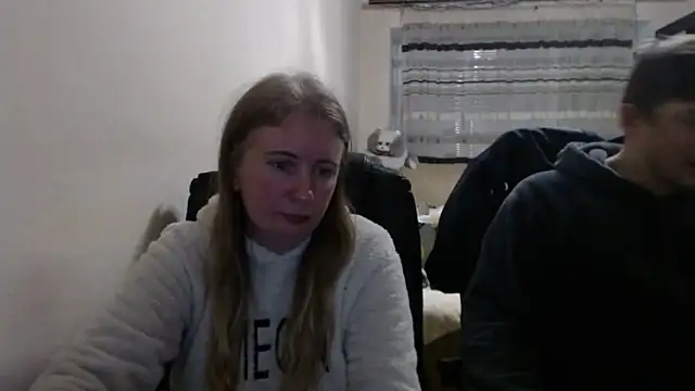 PeterAndJen's cam snapshot