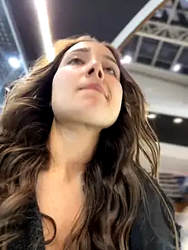 ICrazyOneIRL live sex cam