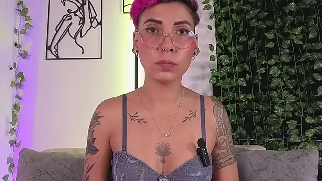 MiaMorgan_'s cam snapshot