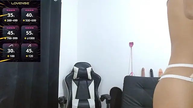 Kiara-Rider live sex cam