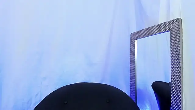 LukaCastillo live sex cam