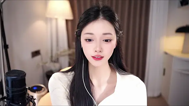 Ocean--Lili live sex cam