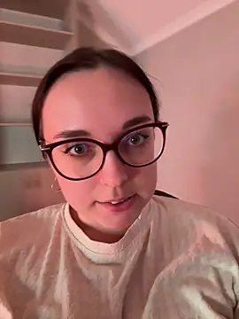 RussianGirls_'s cam snapshot