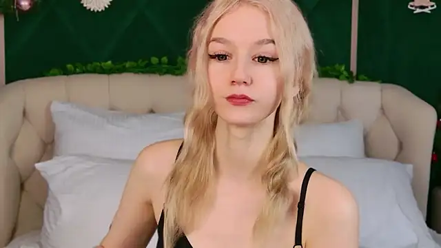 NaomiLoys live sex cam