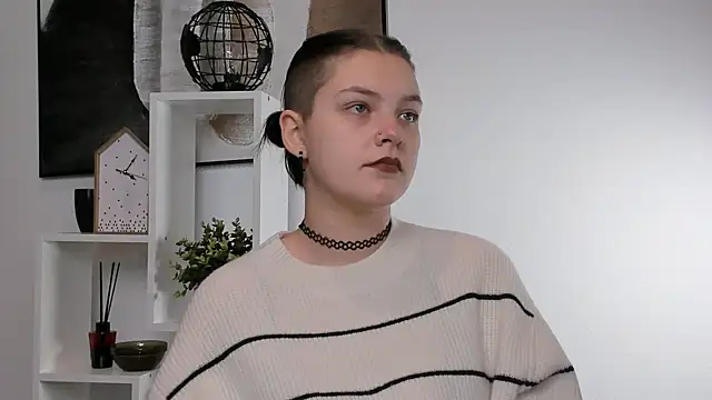 BevHanni's cam snapshot